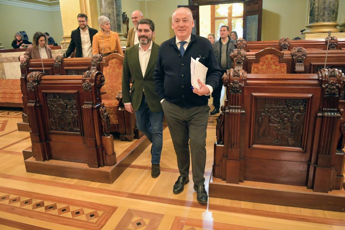 Miguel Lorenzo, al inicio del pleno extraordinario en A Coruña por la renuncia al Mundial 2030.