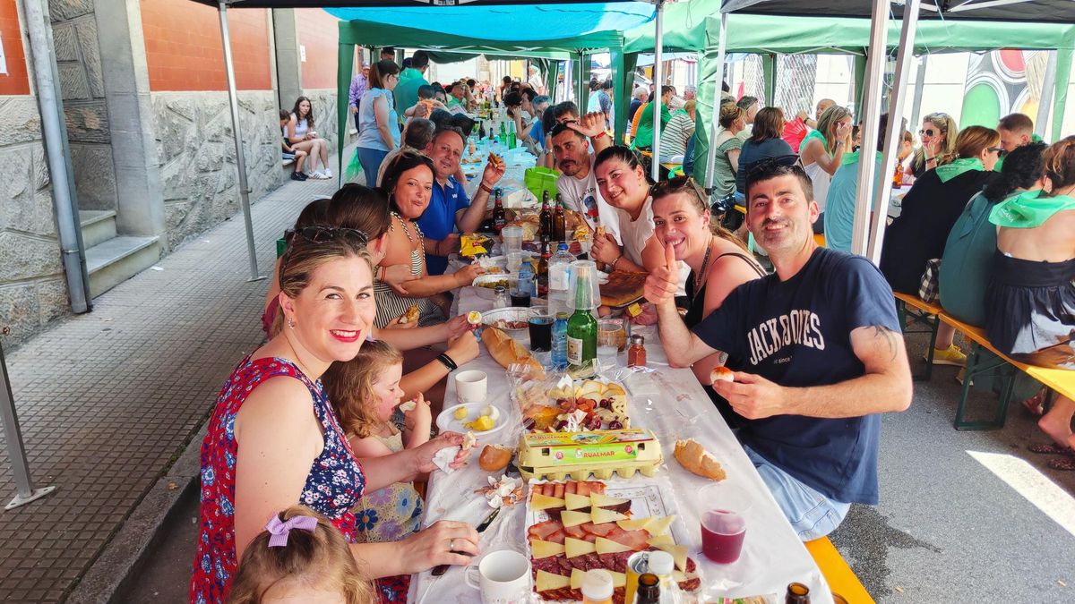 Comida en la calle de Cornellana.