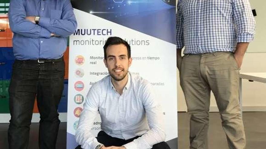 De izquierda a derecha, los creadores de Muutech, Víctor Calvo, Óscar González y Fernando Fernández-Valdés.