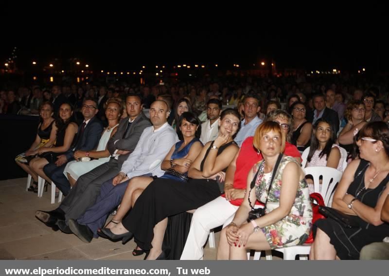 Natalia y María, reinas de fiestas en el Grao