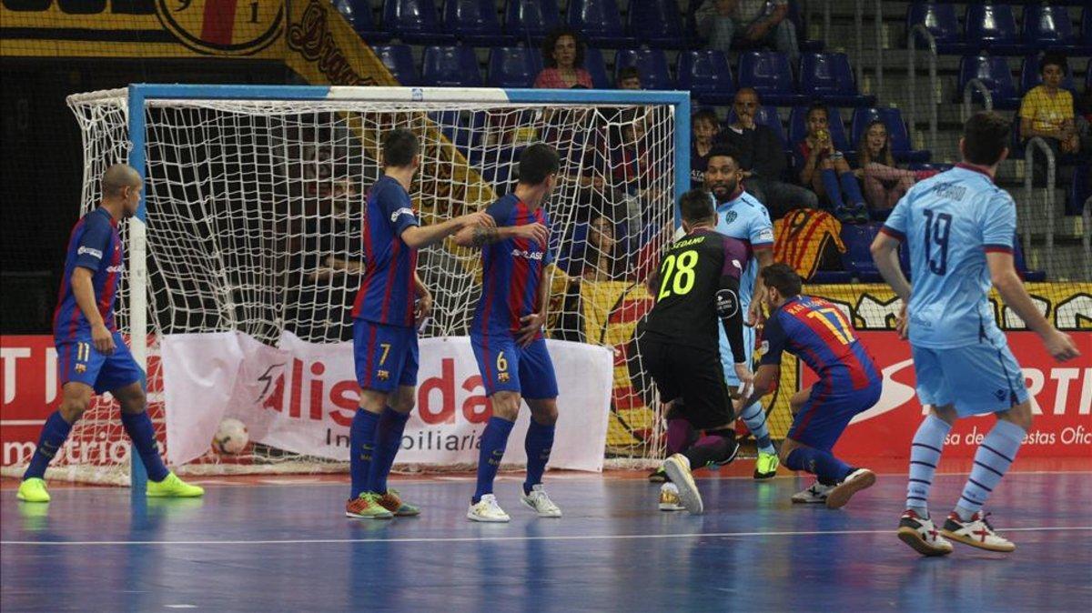 Barça Lassa y Levante, hace dos temporadas en el Palau