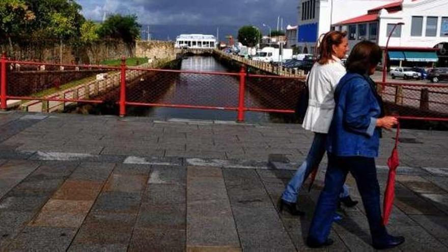 Estado actual de la balaustrada del puente de Vista Alegre. // I. Abella