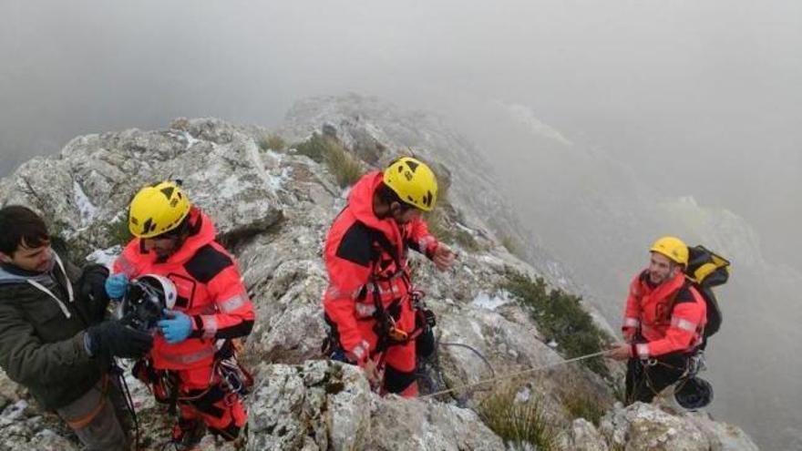 Rescatan a dos jóvenes atrapados en el Puig Major