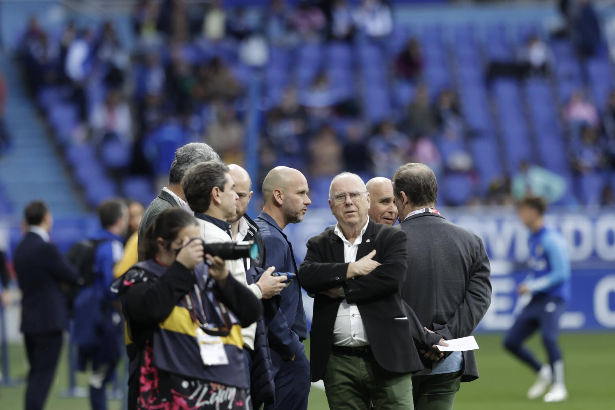 EN IMÁGENES: Partido y ambientazo del Real Oviedo-Racing de Santander disputado en el Tartiere