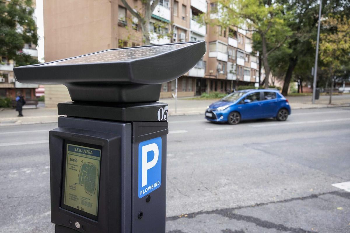 Carabanchel inicia la votación para extender los parquímetros a dos nuevos barrios: fechas y cómo participar