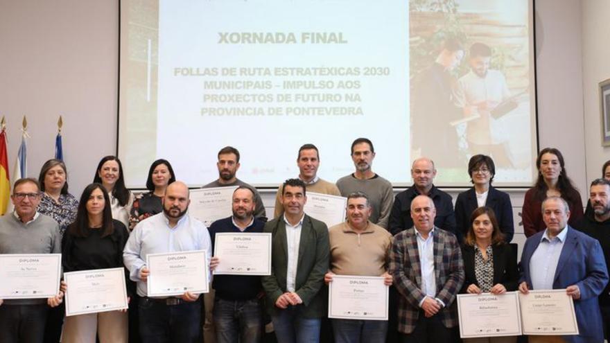 Los representantes reconocidos por Luis López. | |