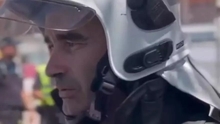 Enric Campins, técnico de los Bombers de Mallorca, explica la actuación en el incendio de la residencia de ancianos de Inca