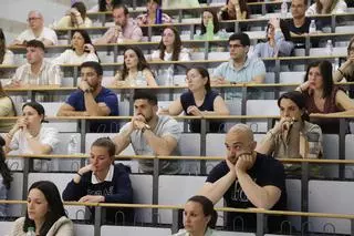 Cerca de 5.000 aspirantes se enfrentan en Córdoba a las oposiciones del SAS entre nervios y alivio