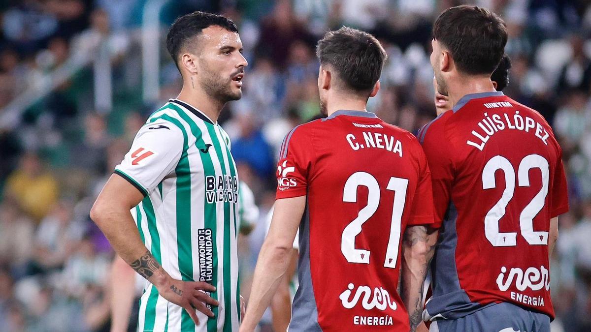 El Córdoba CF y su defensa ante el Albacete: foco de dudas, plaga de bajas y Álex Martín como último resistente