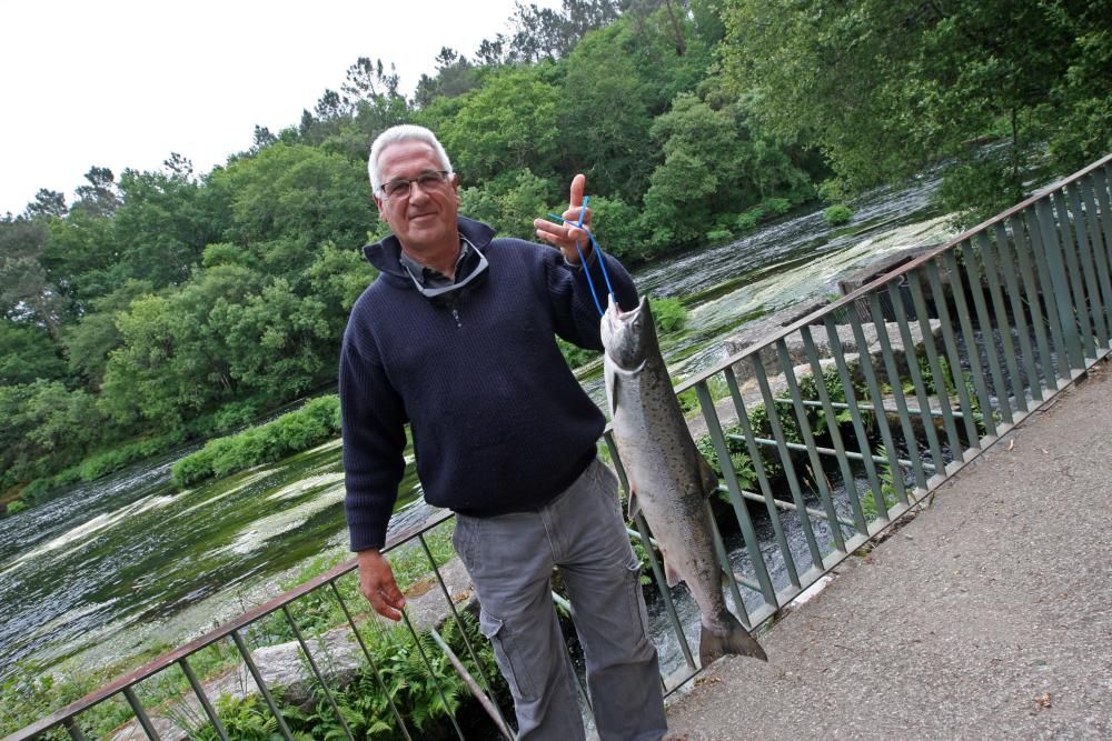 Primer día de la temporada de pesca del salmón