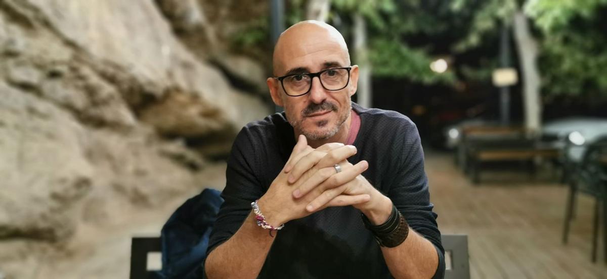El director cinematrográfico y gestor cultural Sergi González será el mantenedor de la presentación de la reina y las damas de las fiestas de Almassora del 2026.