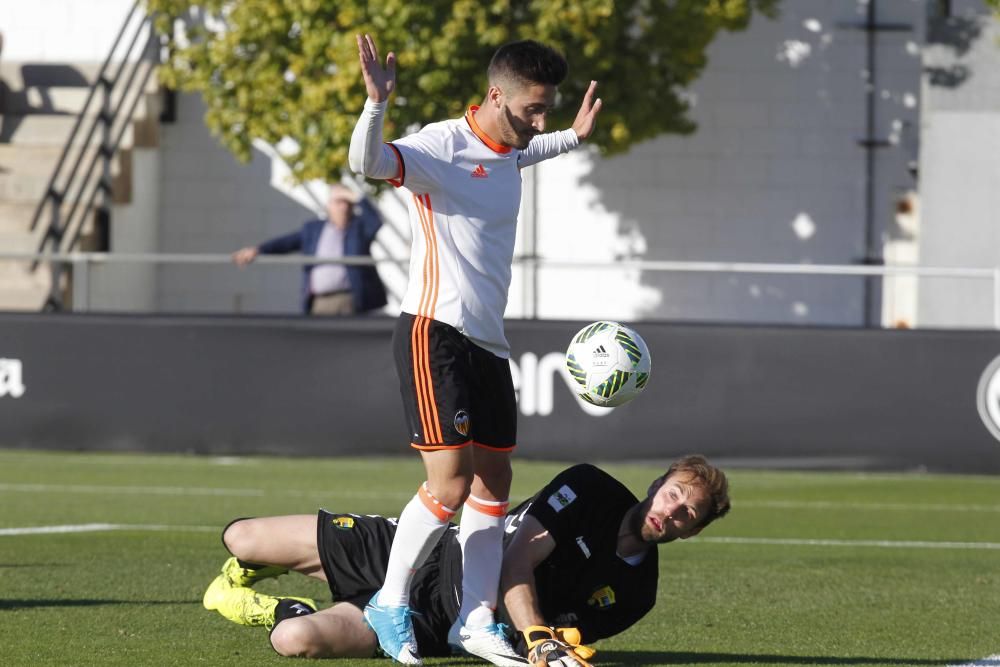 Valencia Mestalla - Llagostera, en imágenes