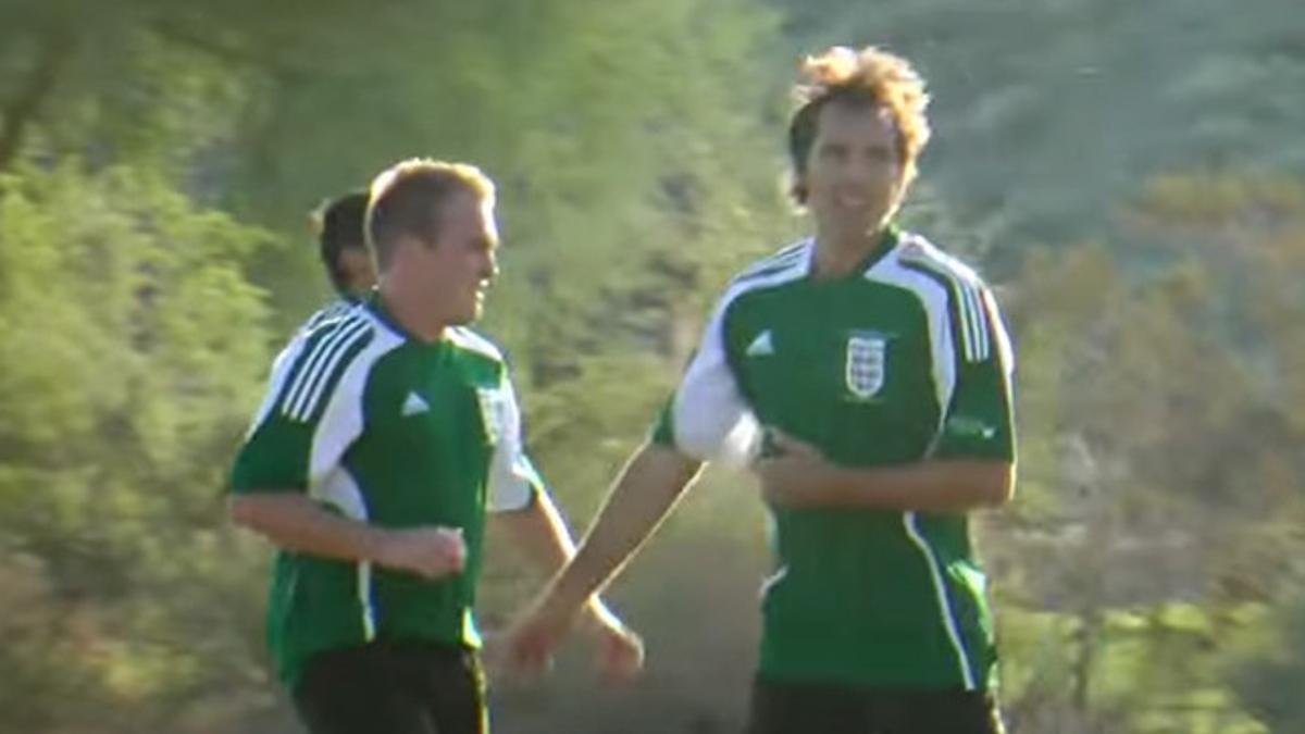 Steva Nash, jugando a fútbol en 2011