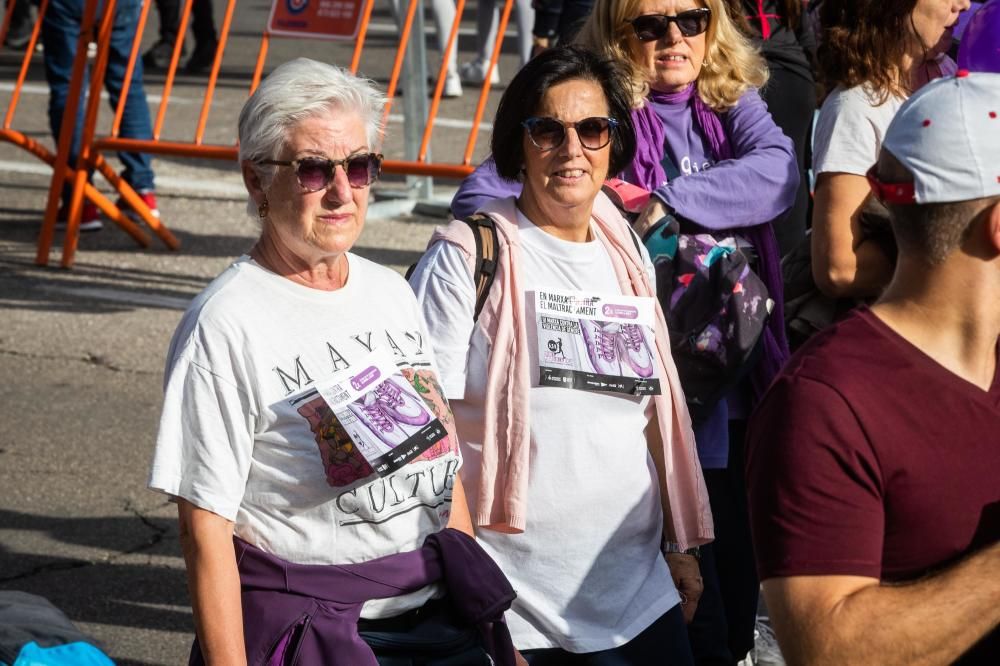 Búscate en la galería de fotos de la Marxa contra la Violencia de Género