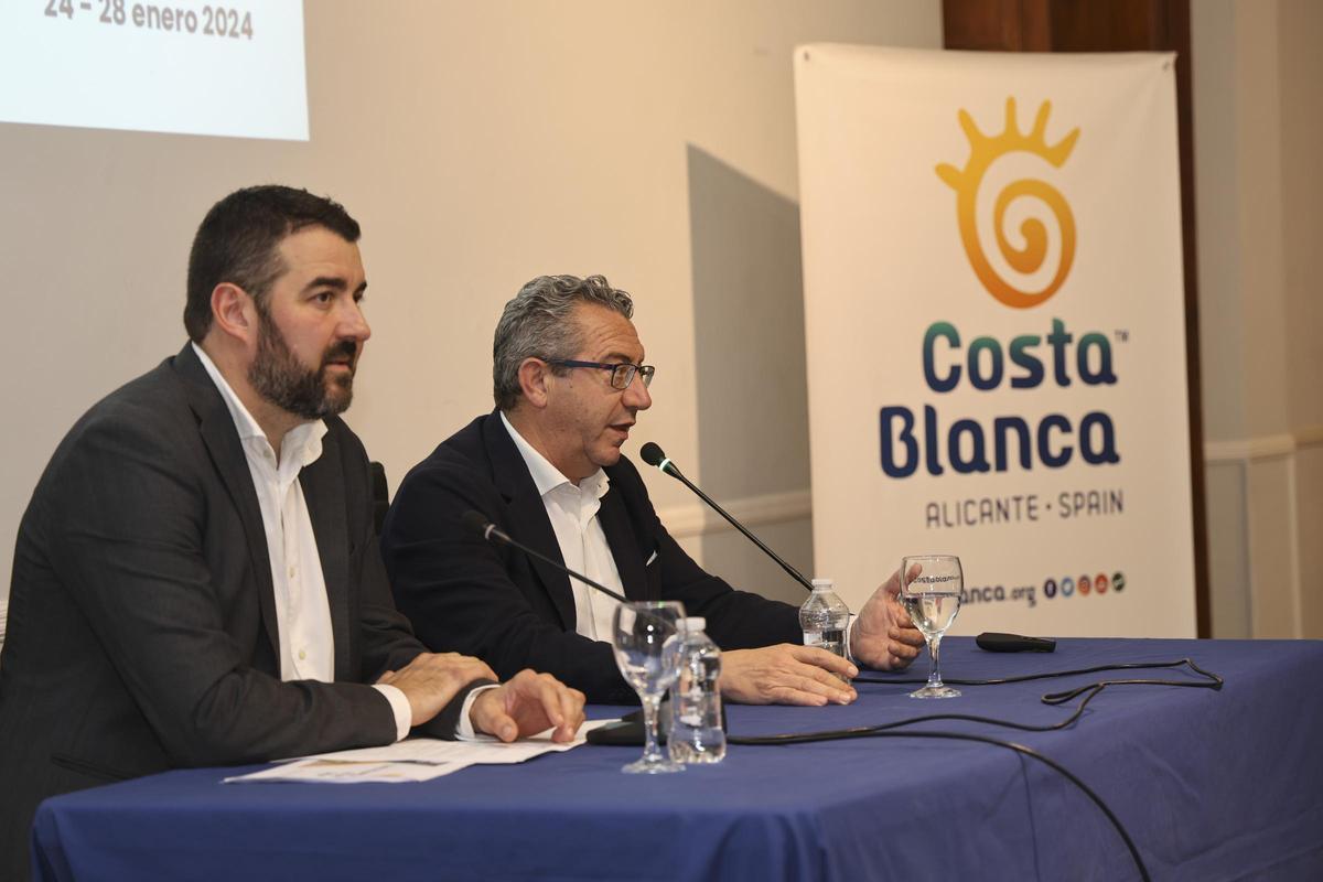 Mancebo junto a Pérez en la Diputación de Alicante.