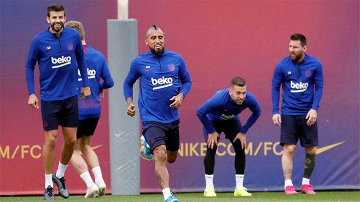 El Barça entrena en una sesión de recuperación con la ausencia de internacionales