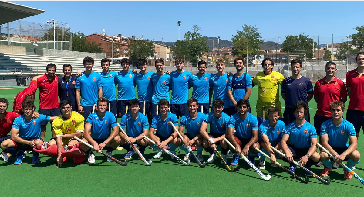 Los Red Sticks sub 21 en el Europeo junior en la ciudad belga de Gante