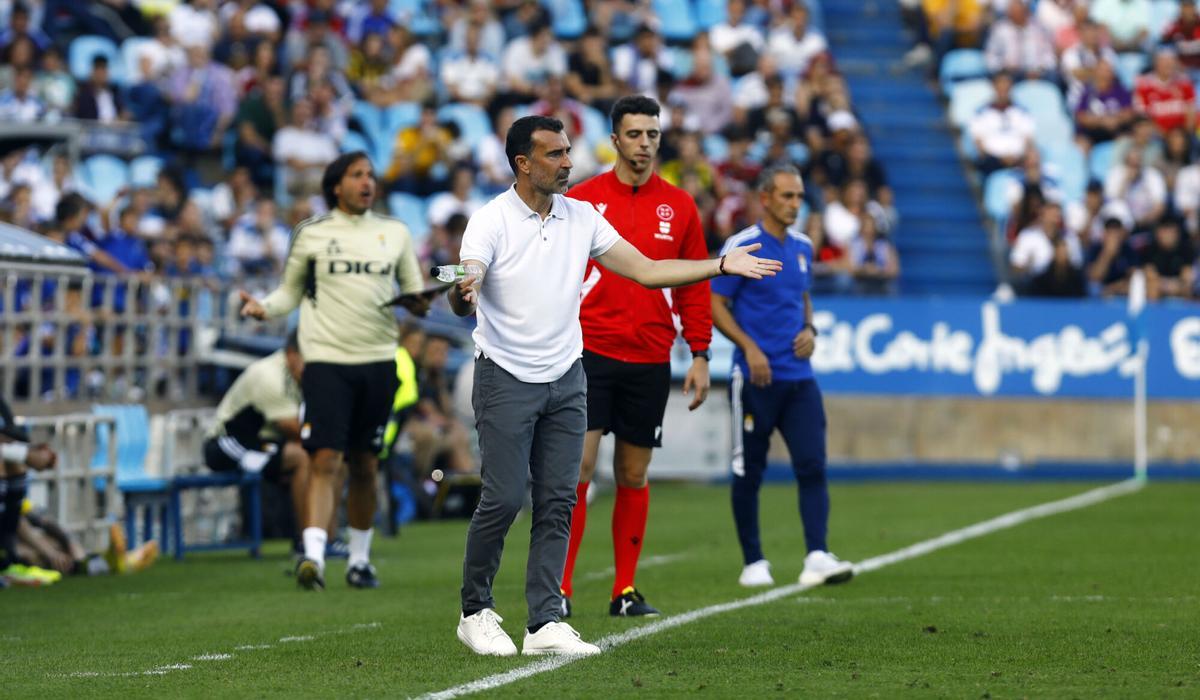 PARTIDO DE LIGA DE SEGUNDA DIVISION EN EL ESTADIO DE LA ROMAREDA, REAL ZARAGOZA - REAL OVIEDO. CARCEDO. FUTBOL. 2. ZARAGOZA. REAL OVIEDO
