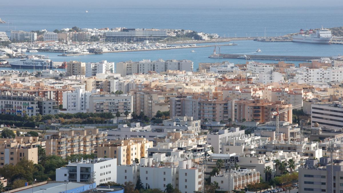 Vista de la ciudad de Ibiza.