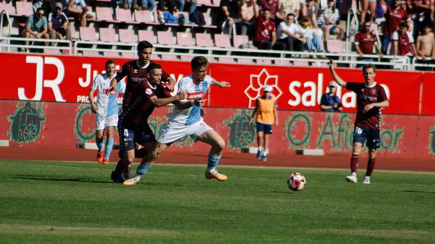 Las derrotas del Langreo y Rayo Cantabria abren las opciones de ‘playoff’ del Compos