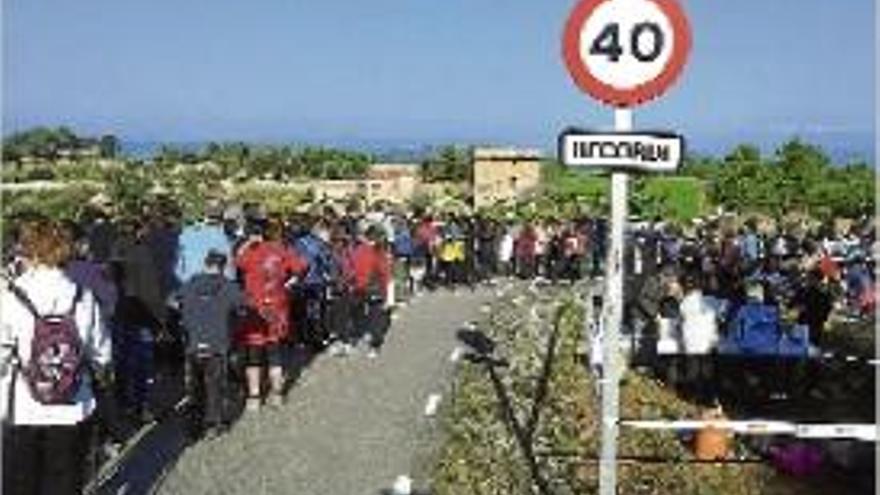 La caminada va recórrer camins i corriols de Navàs, Puig-reig i Gaià