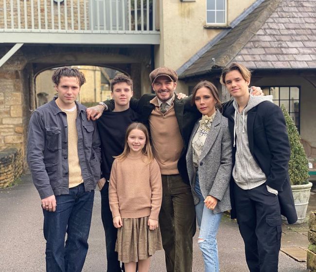 La familia Beckham y otras celebrities que también se suman al aplauso para los sanitarios durante el confinamiento por el coronavirus