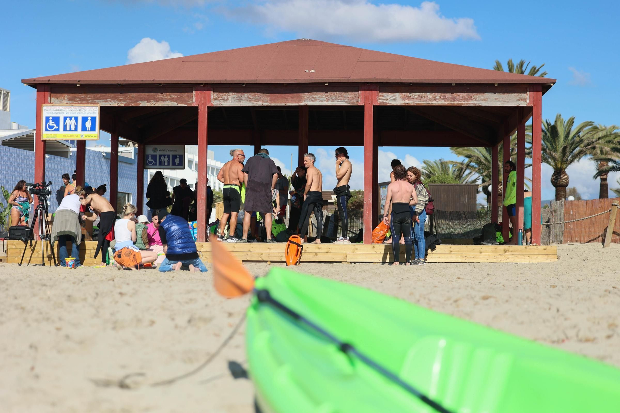 Galería: Más de 40 socorristas empiezan en nueve playas de Sant Josep