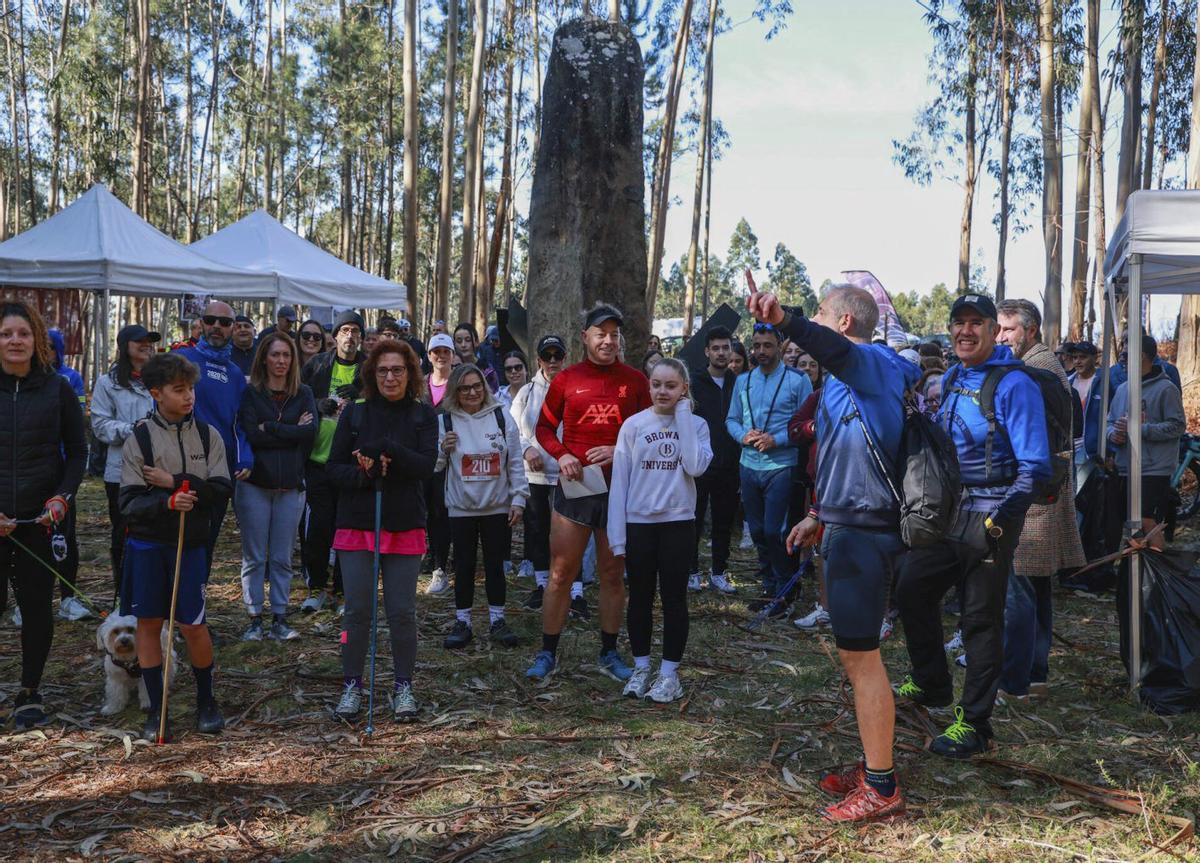 Participantes en las Trizancadas antes de la salida  en Xiabre.