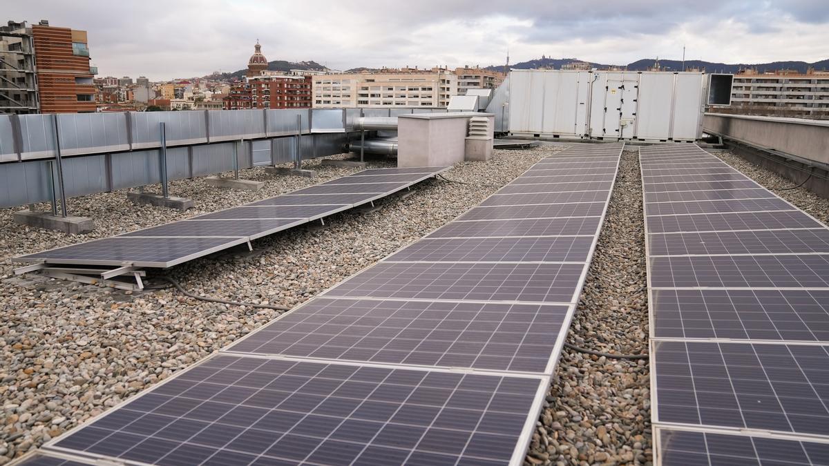Placas solares en una escuela barcelonesa