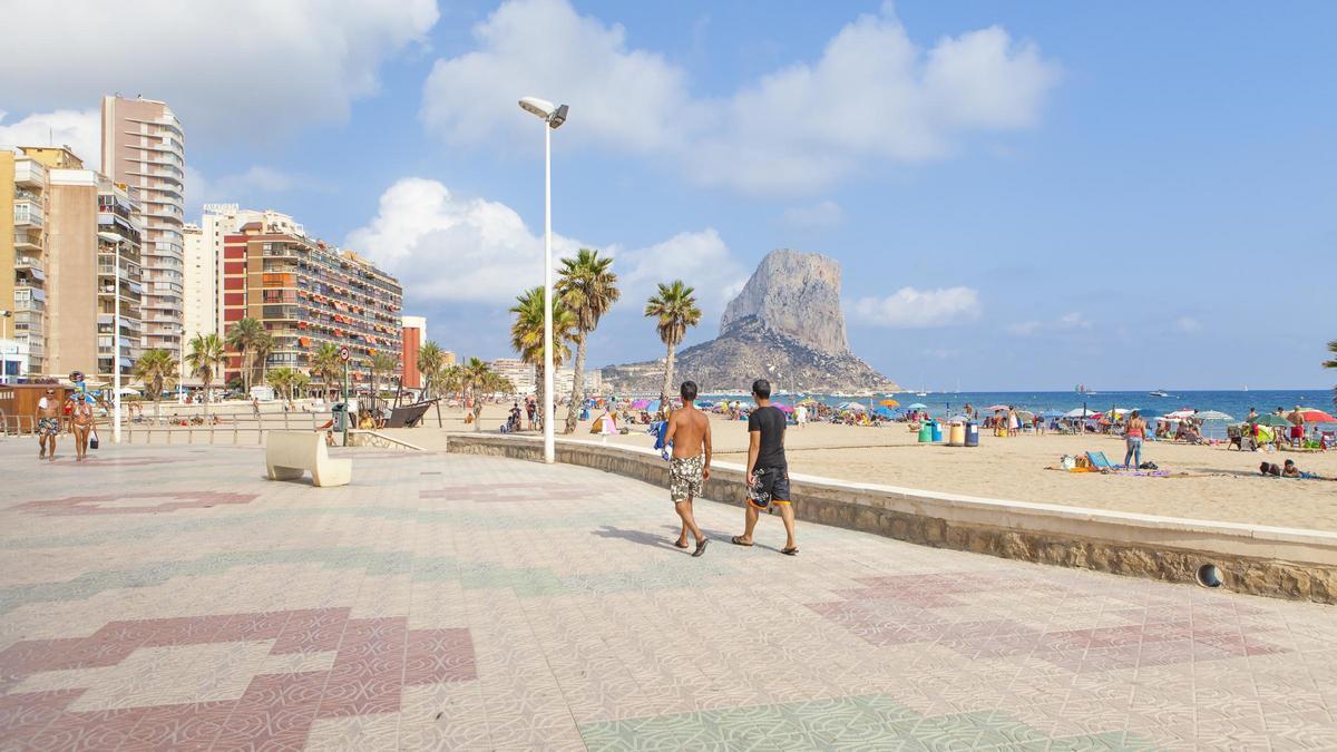 El paseo marítimo de Calp.
