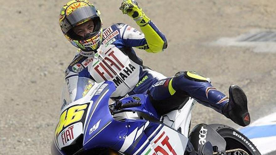 Rossi celebra el triunfo en el Gran Premio de motociclismo estadounidense GP