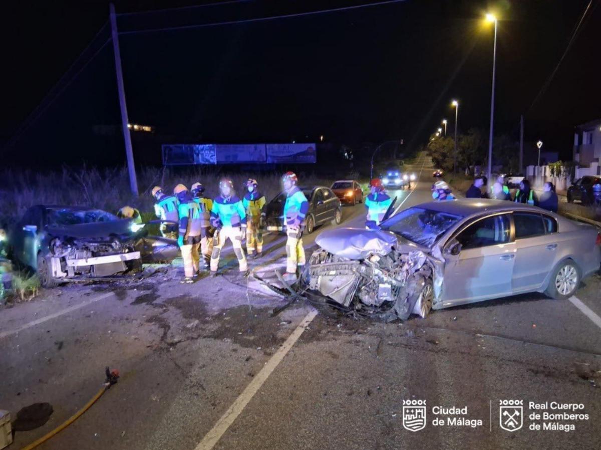 Los tres vehículos accidentados en la carretera de Churriana