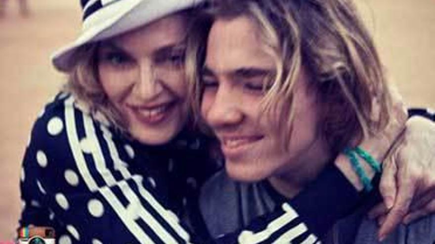 Madonna, con su hijo Rocco, en una imagen de archivo.