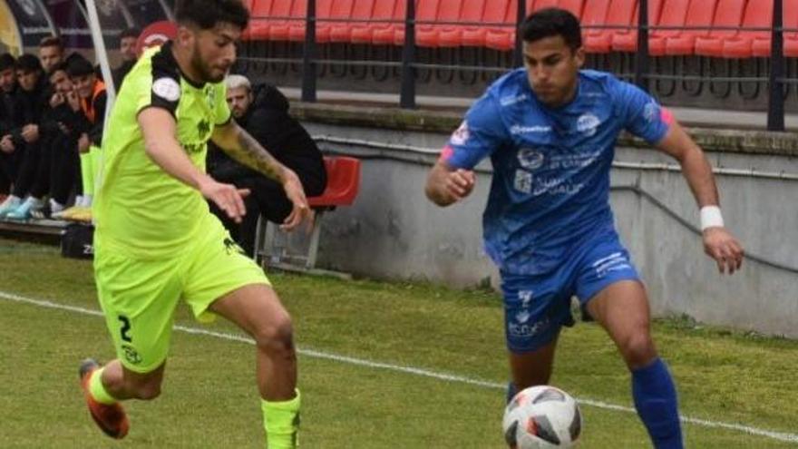 El Zamora CF gana en Ourense y se afianza en puestos de play off