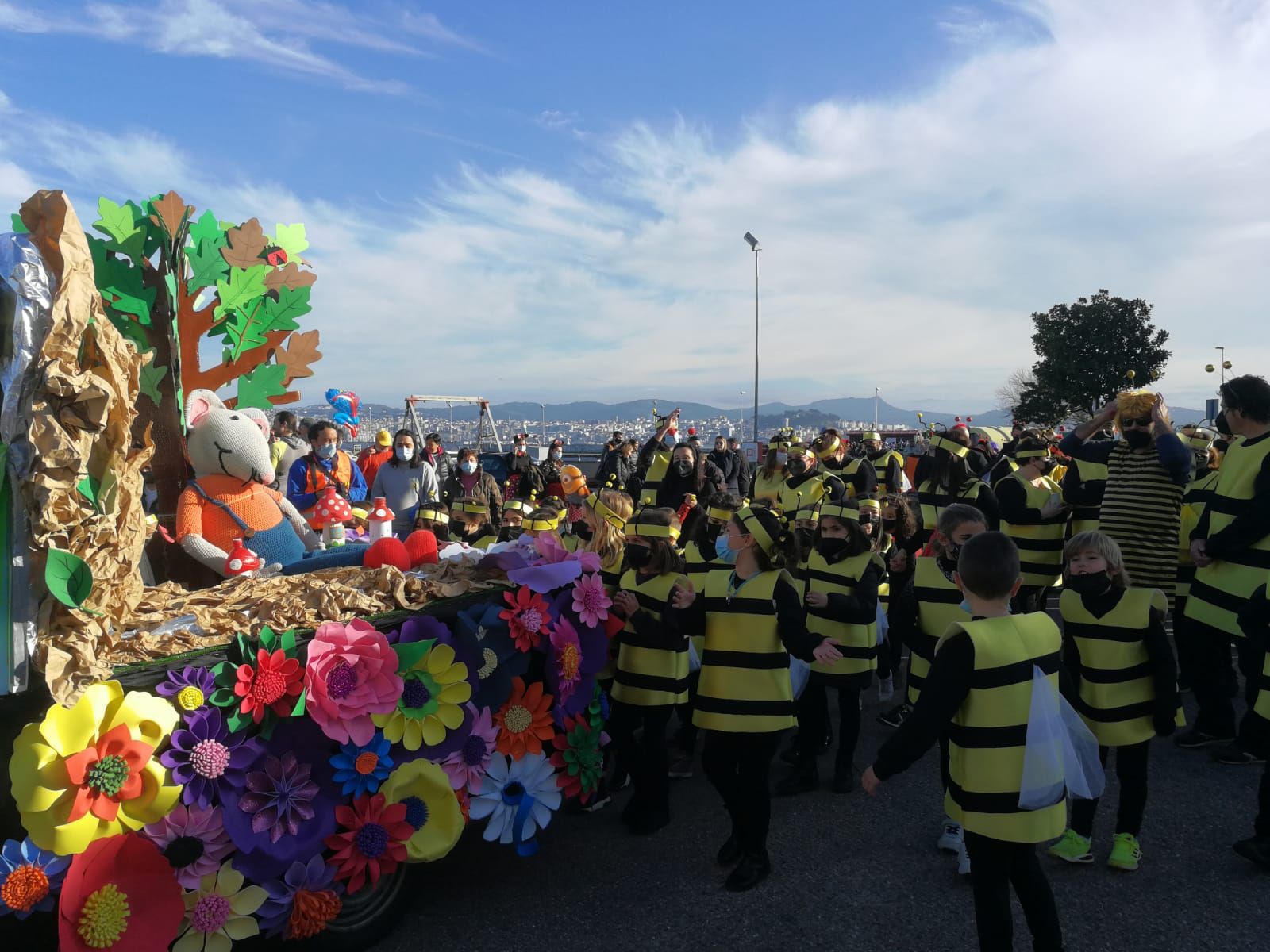 Moaña despide el Entroido con el tradicional "Enterro da Xoubiña"