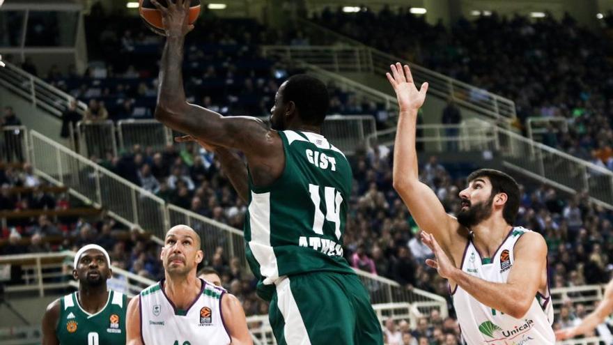 El Unicaja no puede con el PAO en el infierno griego