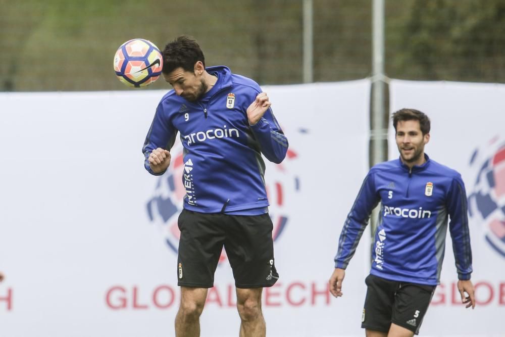 Entrenamiento del Real Oviedo en El Requexón