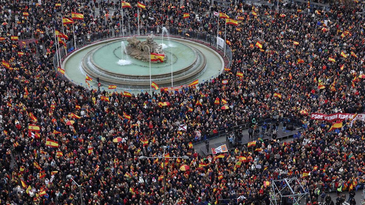 La manifestación contra Sánchez y la amnistía reunió a 15.000 personas en Madrid