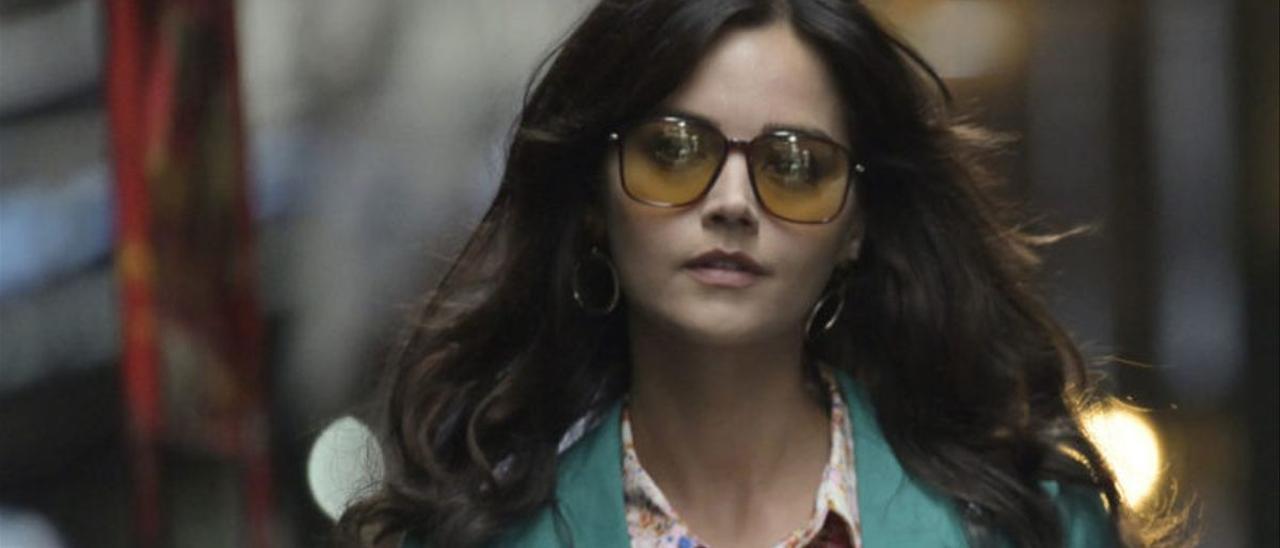 La obsesión con Jenna Coleman y el &#039;chic inquietante de &#039;La serpiente&#039;