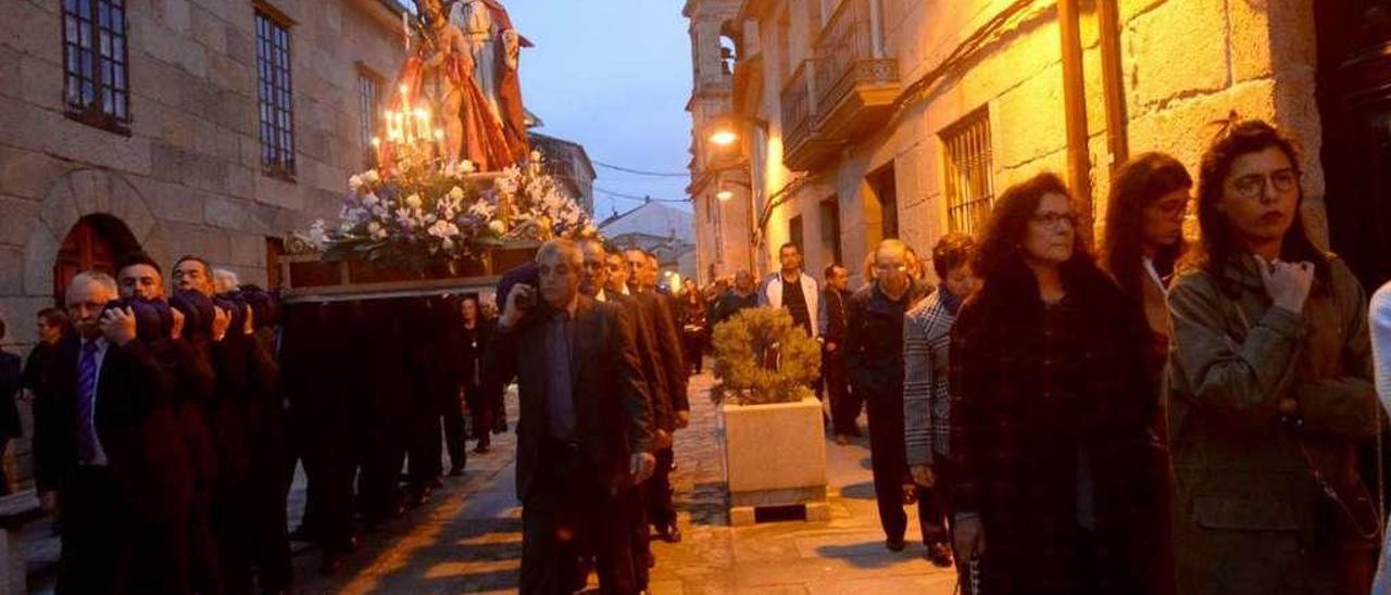 Un momento de la procesión del Ecce Homo, de Cambados. // Noé Parga