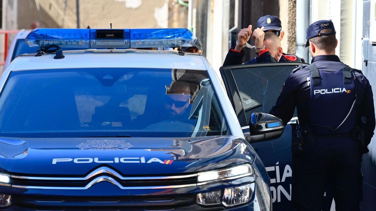 Uno de los detenidos, en Cartagena.