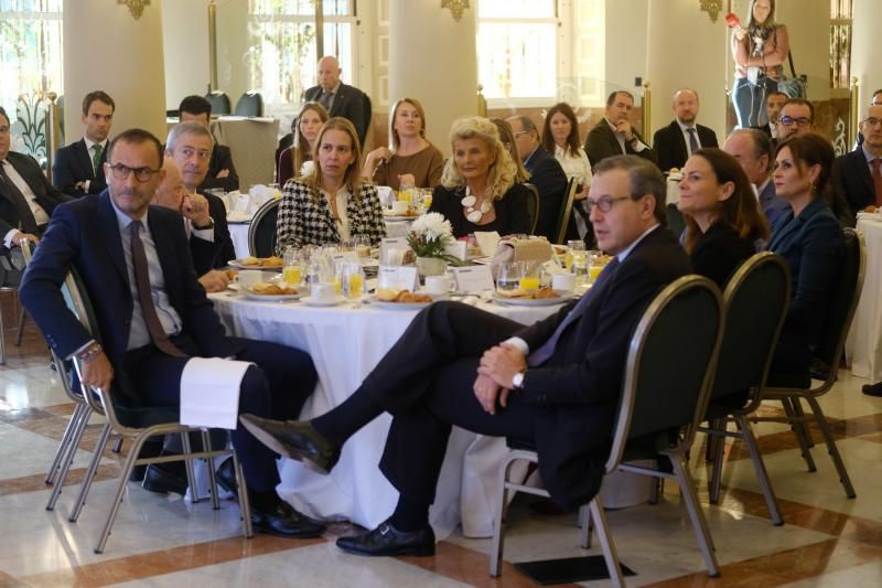 Las Palmas de Gran Canaria.  La Asociación para el Progreso de la Dirección (APD) y Deloitte reúnen en Las Palmas de Gran Canaria a directivos de las cerca de 120 empresas canarias.  | 10/12/2019 | Fotógrafo: José Carlos Guerra