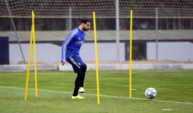 Entrenamiento del Real Zaragoza antes del partido contra la SD Huesca