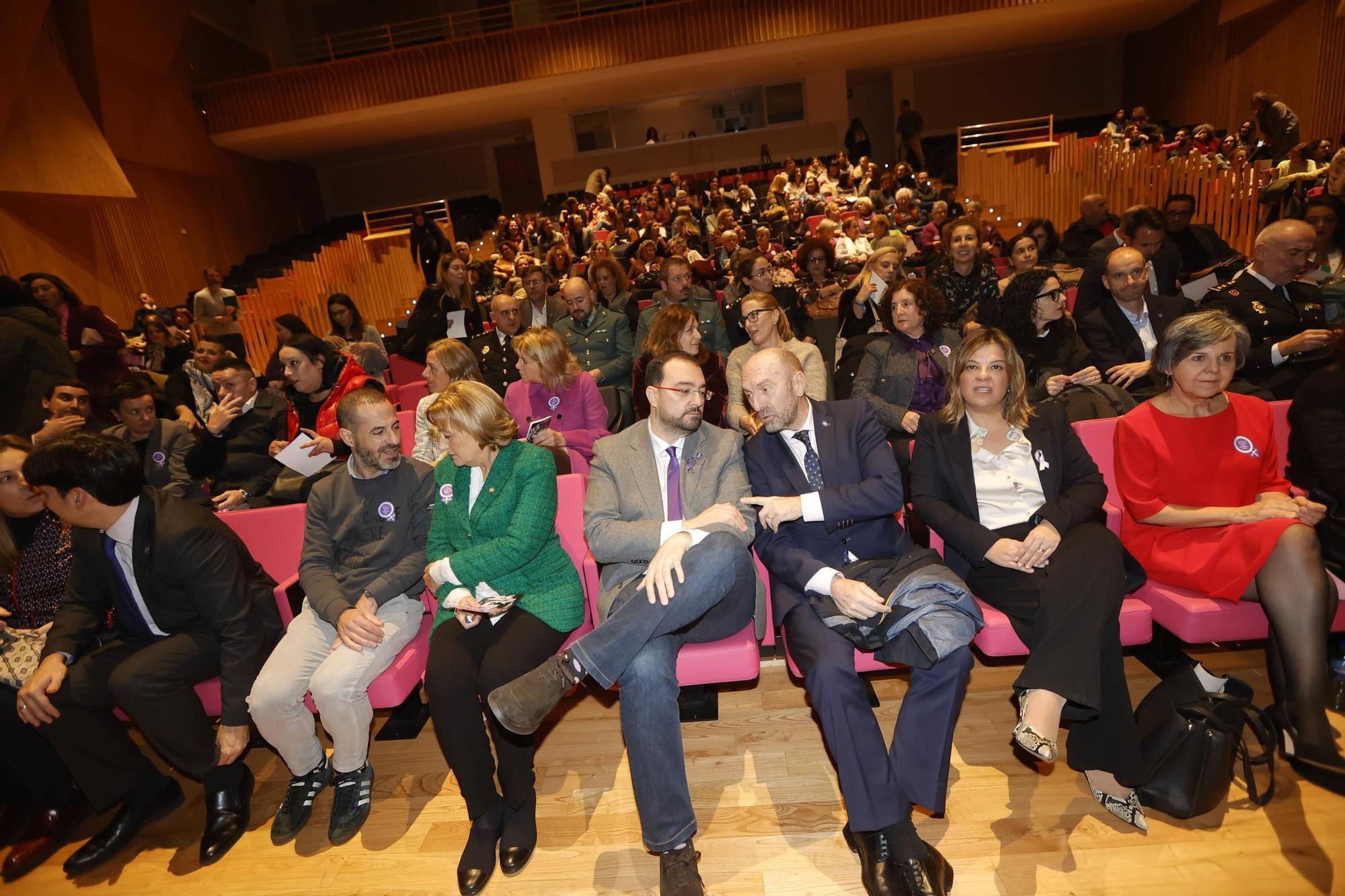 Así fue el acto institucional por el 25N