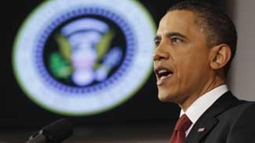 Obama asegura que la coalición "ha frenado el avance mortal de Gadafi"