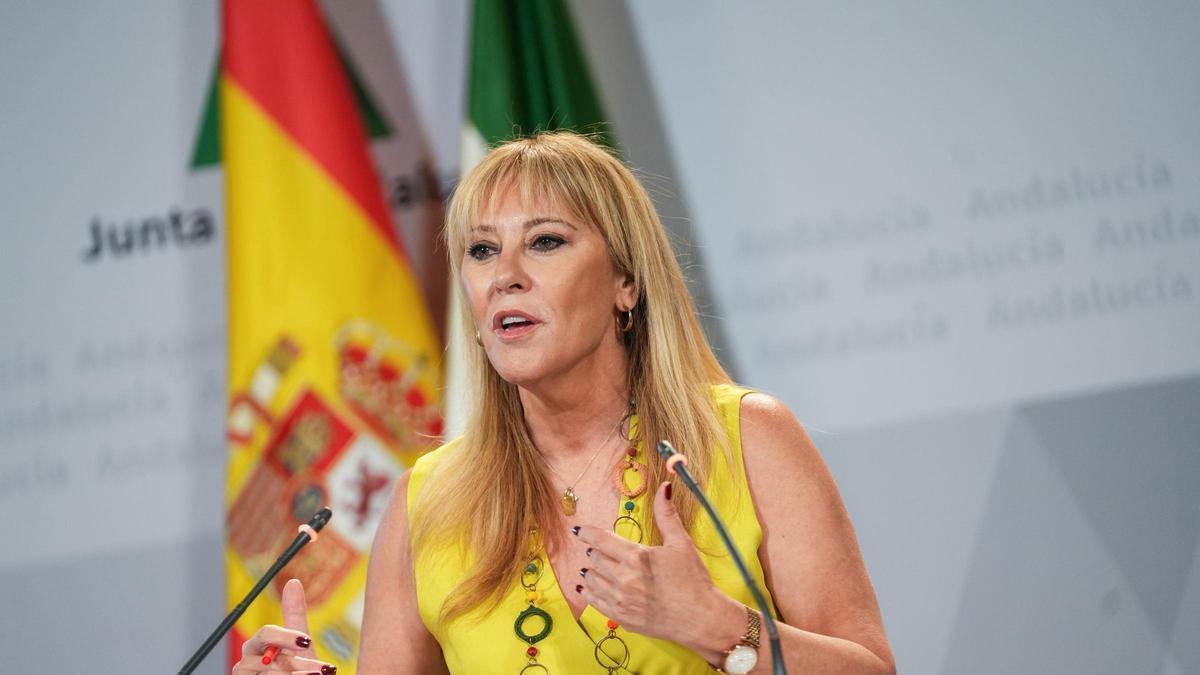 La vicepresidenta tercera y consejera de Economía, Hacienda y Fondos Europeos, y portavoz del Gobierno andaluz, Carolina España