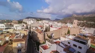 Calp estudia limitar las viviendas turísticas tras registrar más de 1.000 en un año