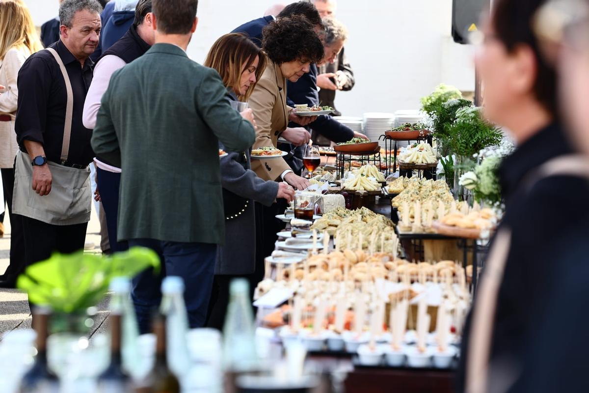 En imágenes | Ambiente en la presentación de The Wave en Barcelona