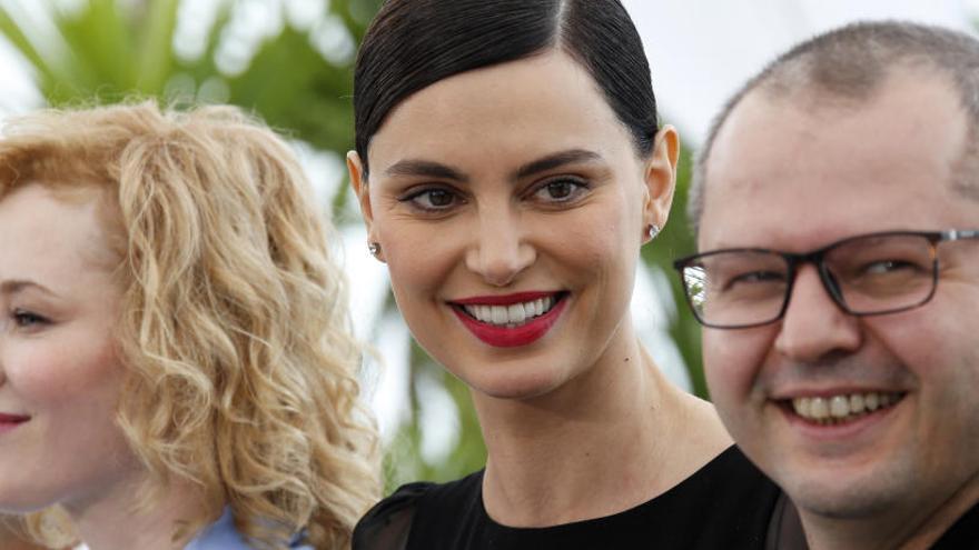 Corneliu Porumboiu, Catrinel Marlon i Rodica Lazar pose.