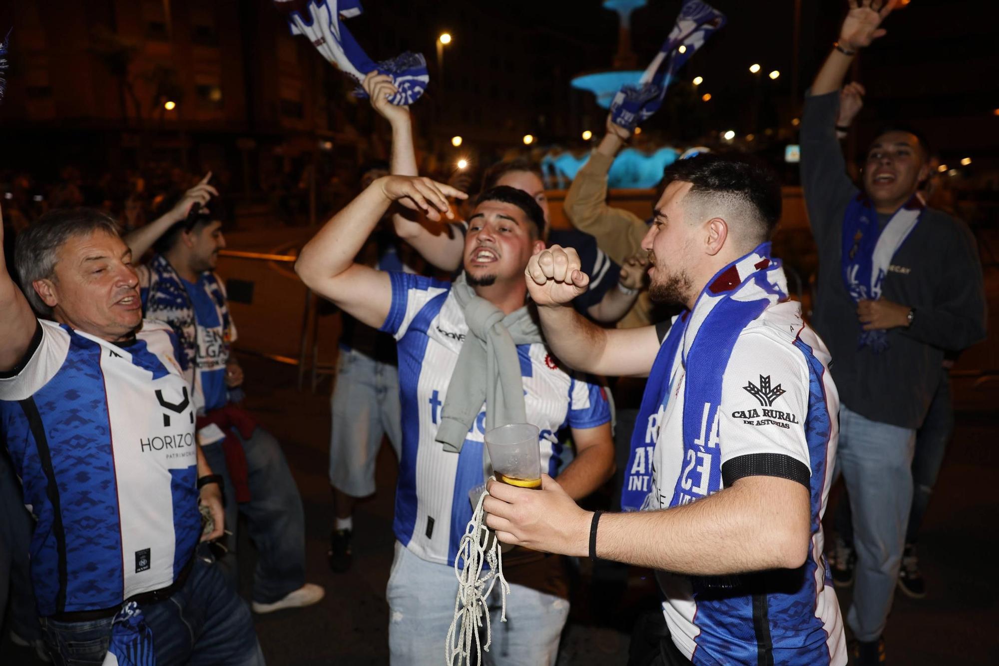 EN IMÁGENES: Locura en las calles de Avilés por el ascenso